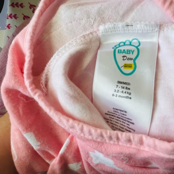 3 Baby Girl Swaddles: Newborn to 3 Months - Picture 5 of 7